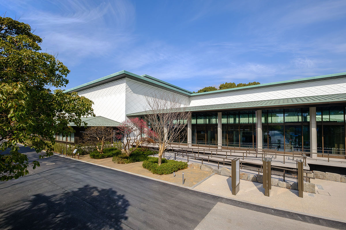 Exterior view of the Museum of the Imperial Collections, Sannomaru Shozokan