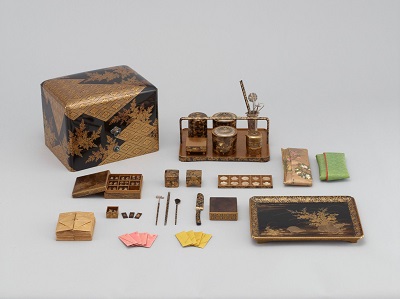 忍草蒔絵十種香箱の画像