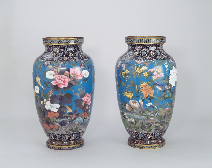 《七宝藍地花鳥図花瓶》 七宝会社