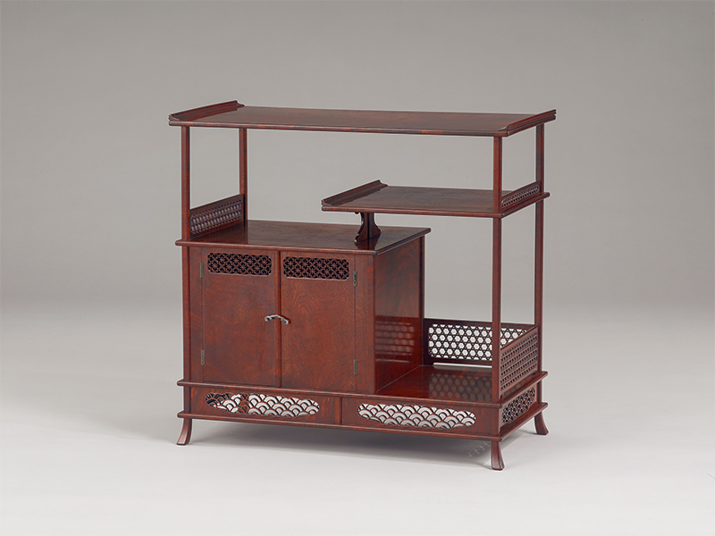 《桑木地透彫棚》前田南斎