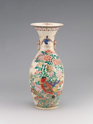 薩摩焼色絵金彩花鳥図花瓶の画像